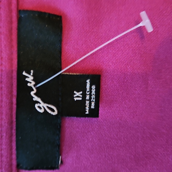 GNW Fuchsia Top with Tie Front, 3/4 Sleeves, Sz 1X, NWT! - Picture 6 of 9